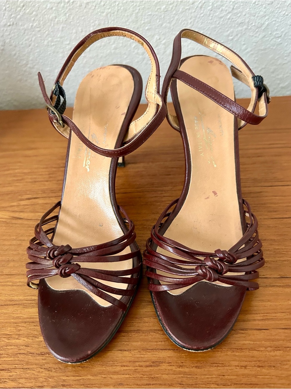 Vintage 50s Etienne Aigner Petite Maroon Ankle Strap Leather Heels (Size 5.5)